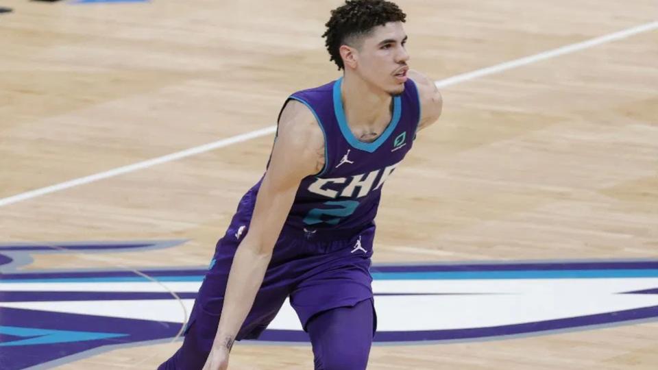 LaMelo Ball Empieza A Hacer Historia Con Los Hornets En La NBA